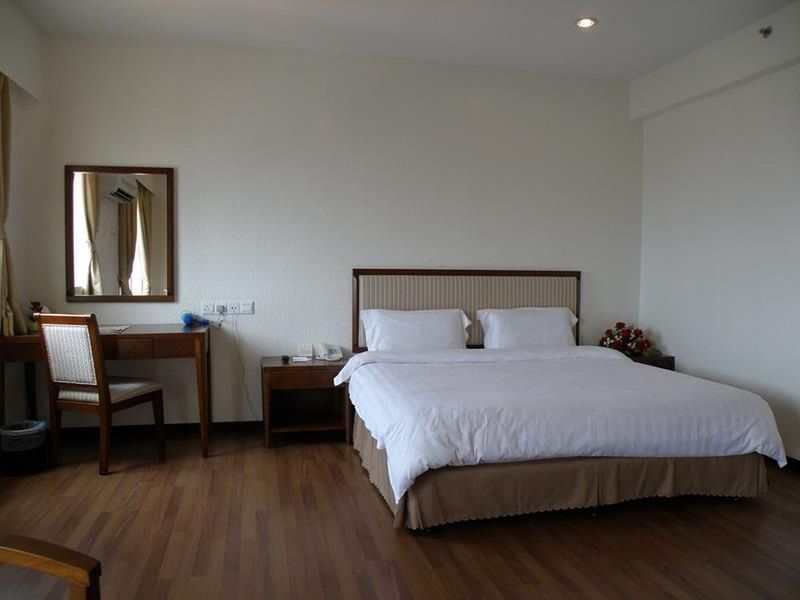 Alora Hotel Penang Pinang Exteriör bild